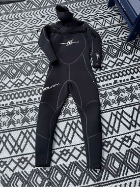 Aqualung SOLAFX 8/7 MM Cold Water Hooded wetsuit